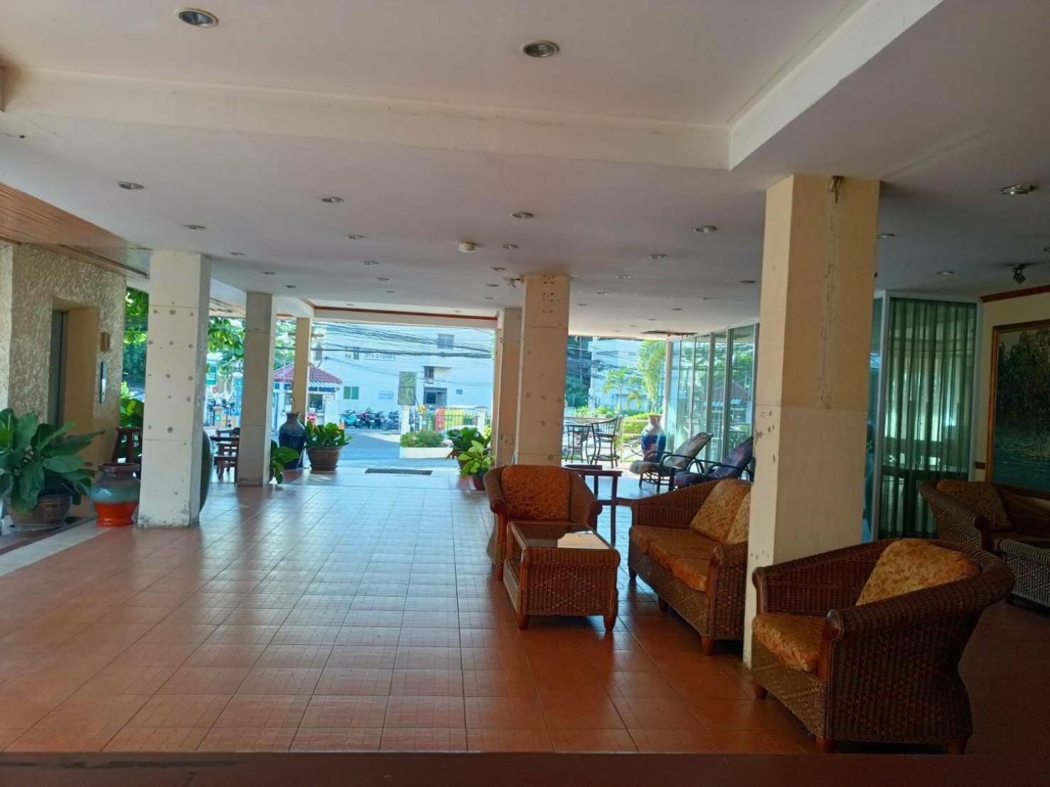Hotel Shagwell Mansions à Pattaya Extérieur photo