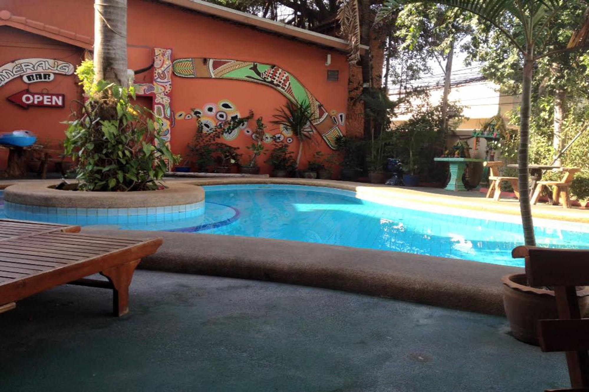 Hotel Shagwell Mansions à Pattaya Extérieur photo