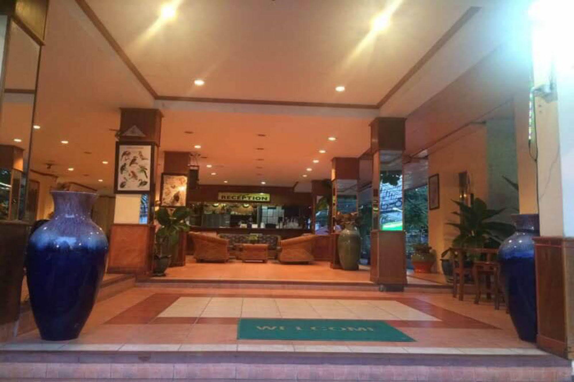 Hotel Shagwell Mansions à Pattaya Extérieur photo