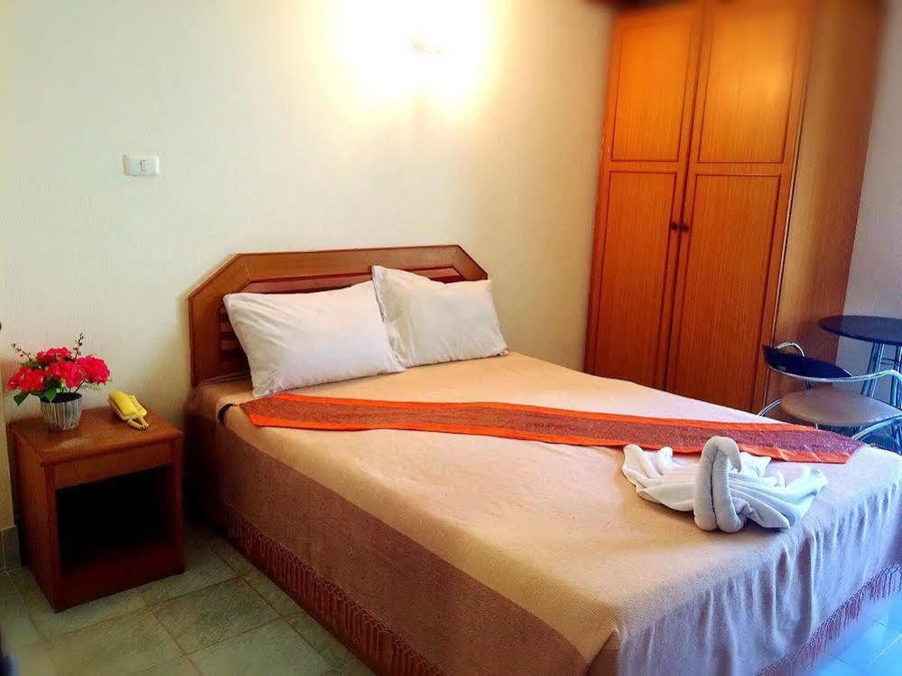 Hotel Shagwell Mansions à Pattaya Extérieur photo
